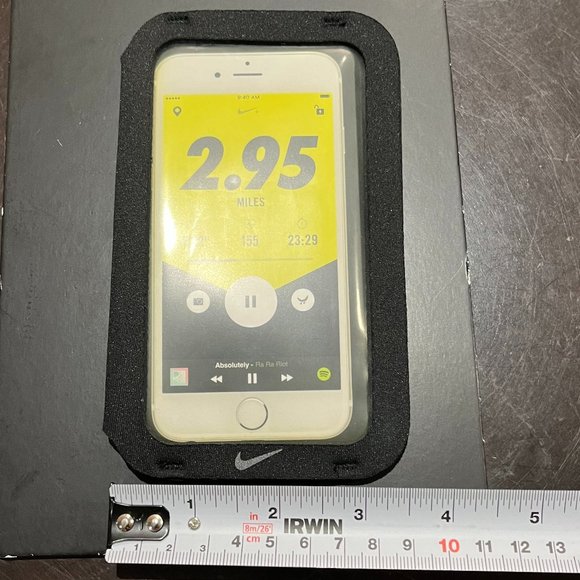Nike Handheld Phone Case - Picture 6 of 8